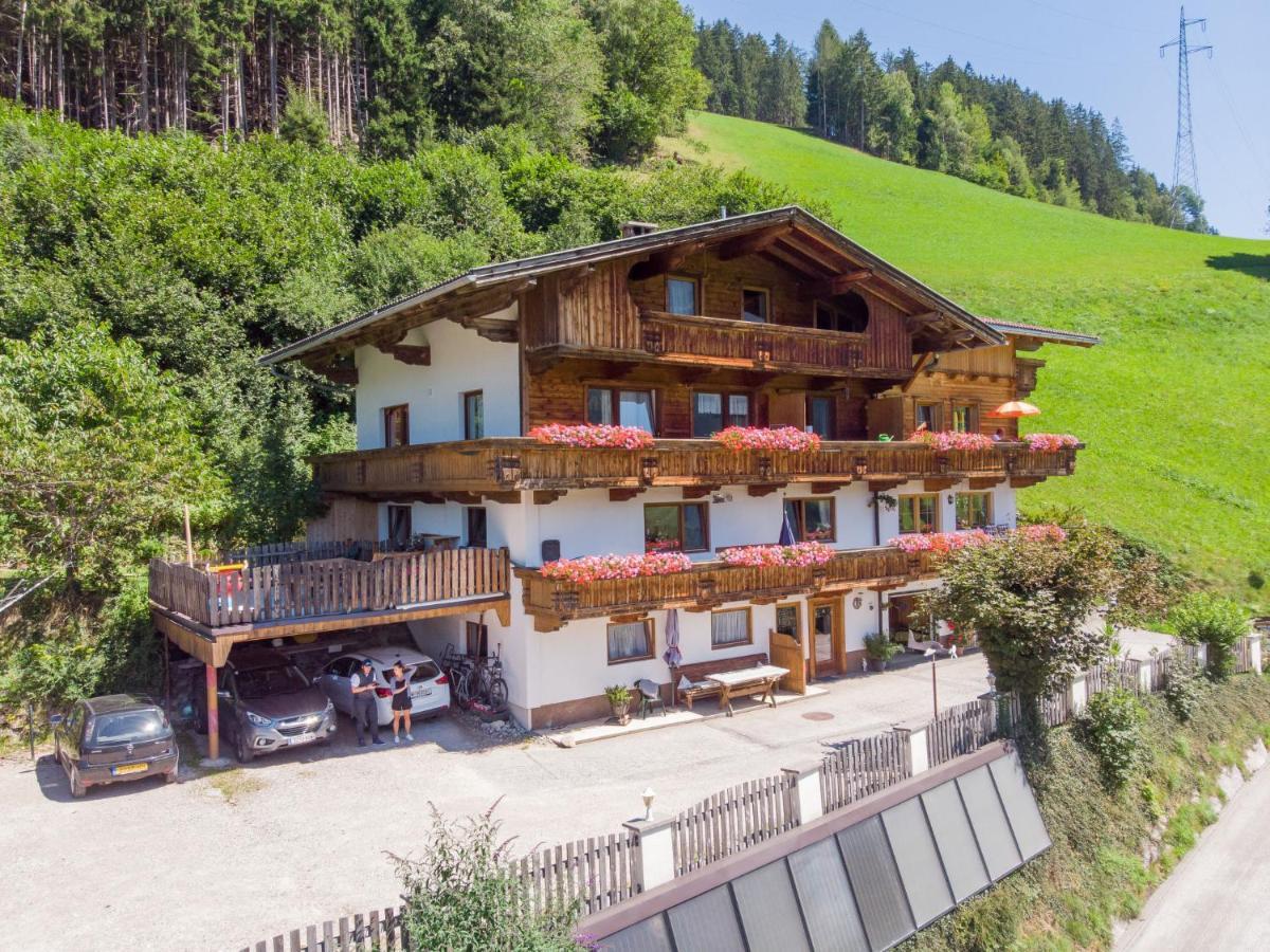 Apartment Alpin By Interhome Hainzenberg Exterior photo
